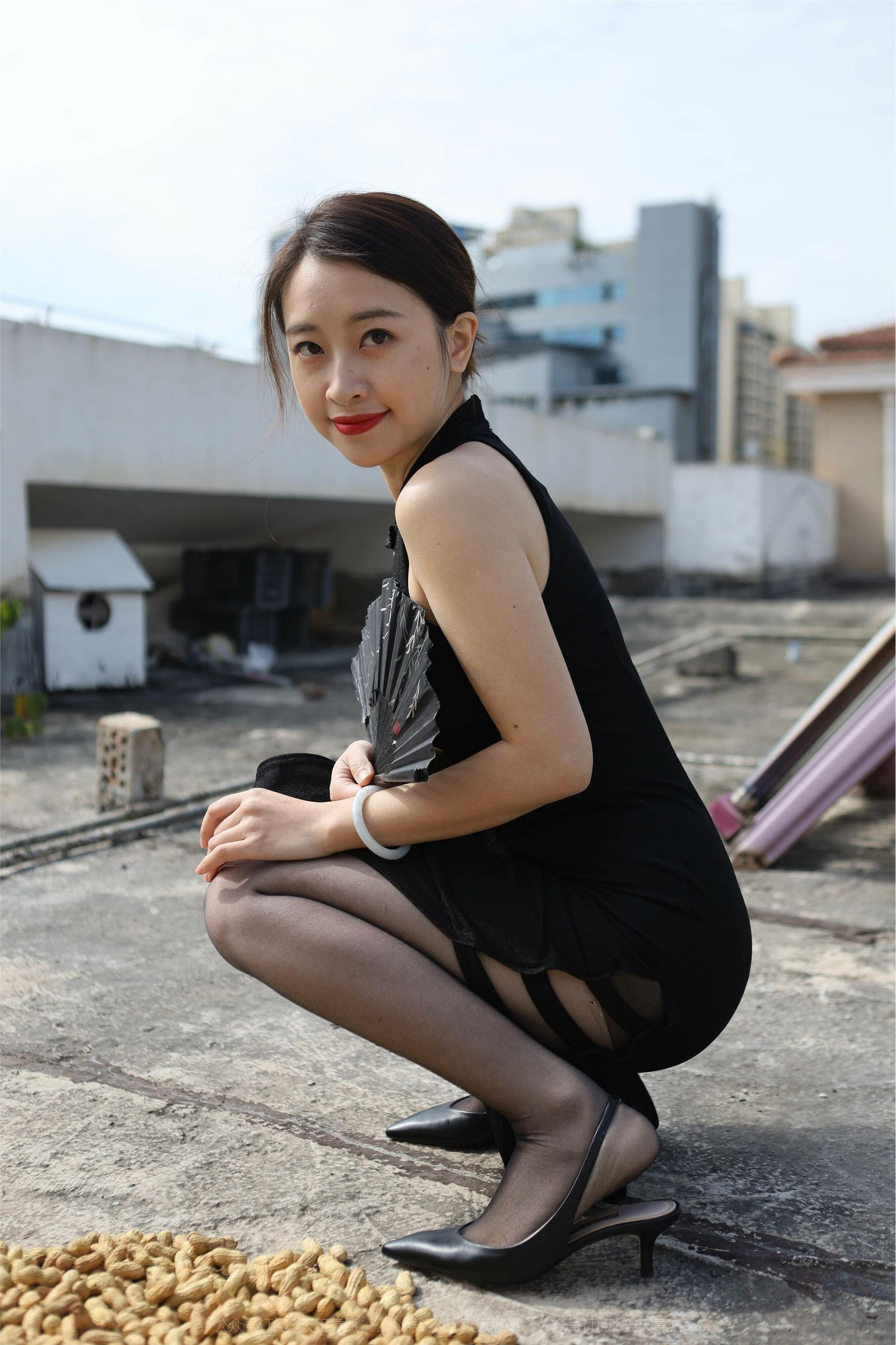 IESS异思趣向  2022.01.12 丝享家986：小婕《天台旗袍秀》